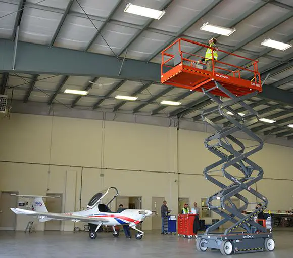 SkyJack SJ 4832 - Image 2