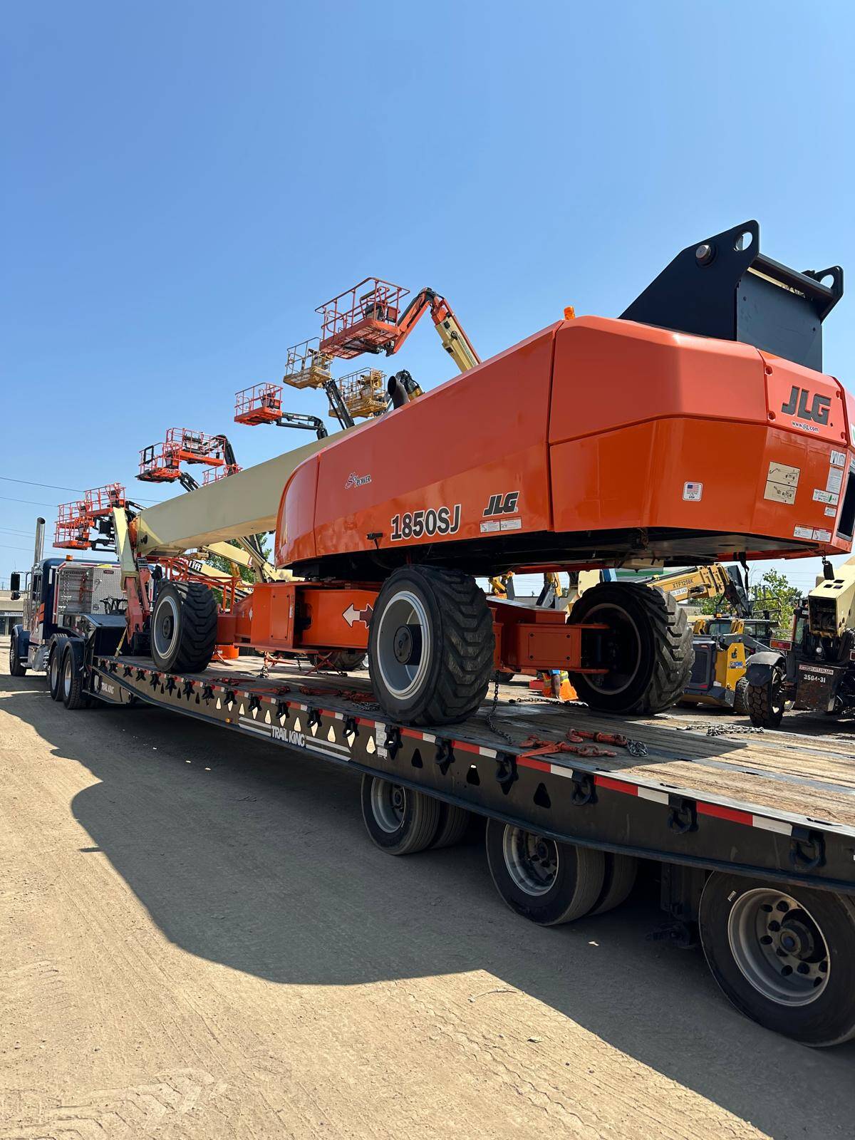 JLG 1850SJ Telescopic Boom Lift - Image 8