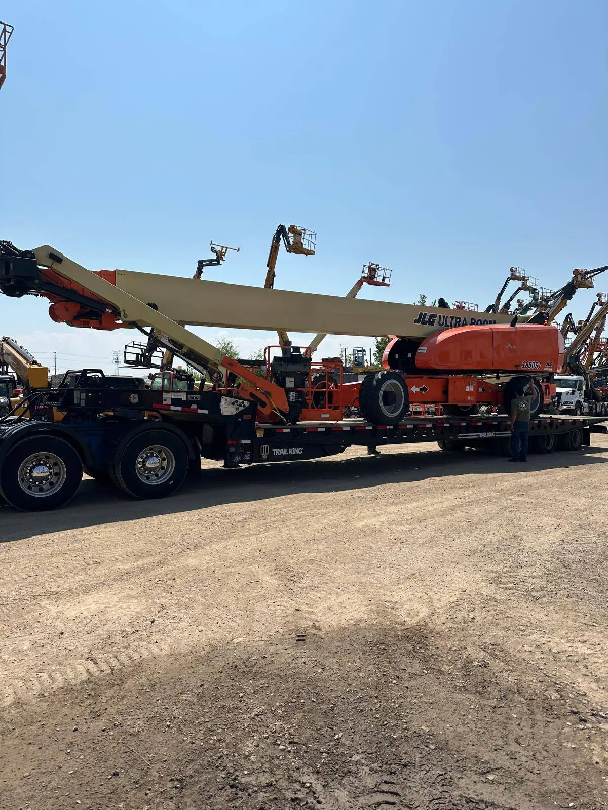 JLG 1850SJ Telescopic Boom Lift - Image 9