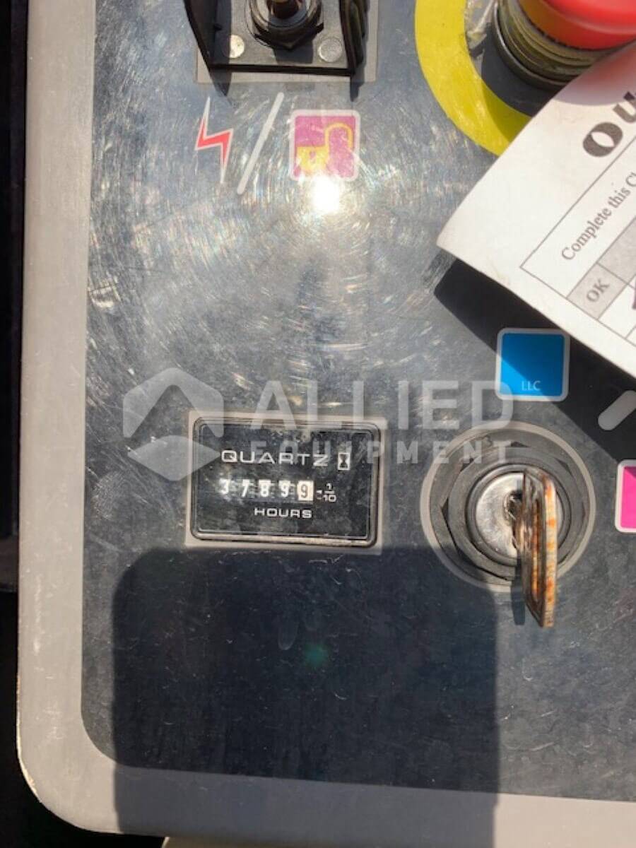 Used 2011 JLG 800AJ (Serial # 300144355) - Image 2