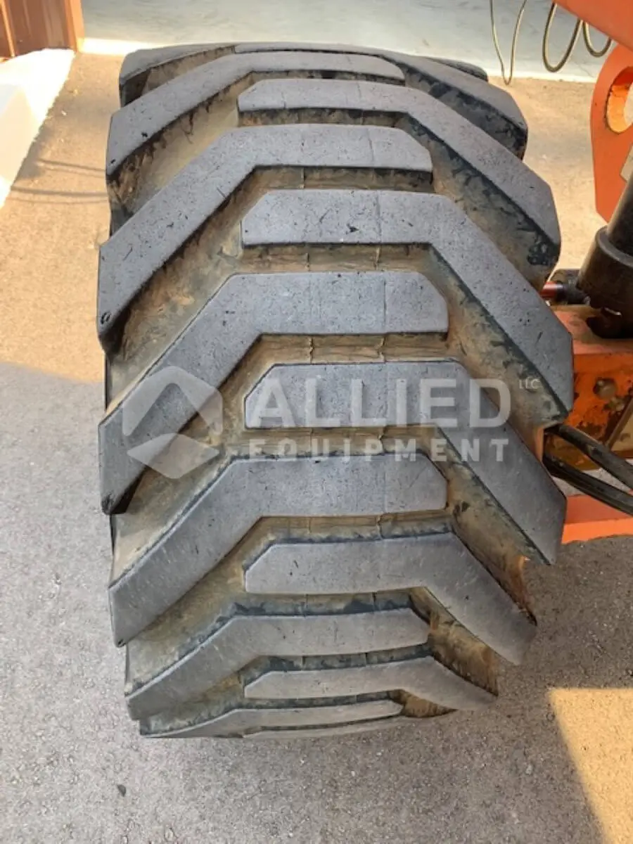 Used 2011 JLG 800AJ (Serial # 300144355) - Image 7