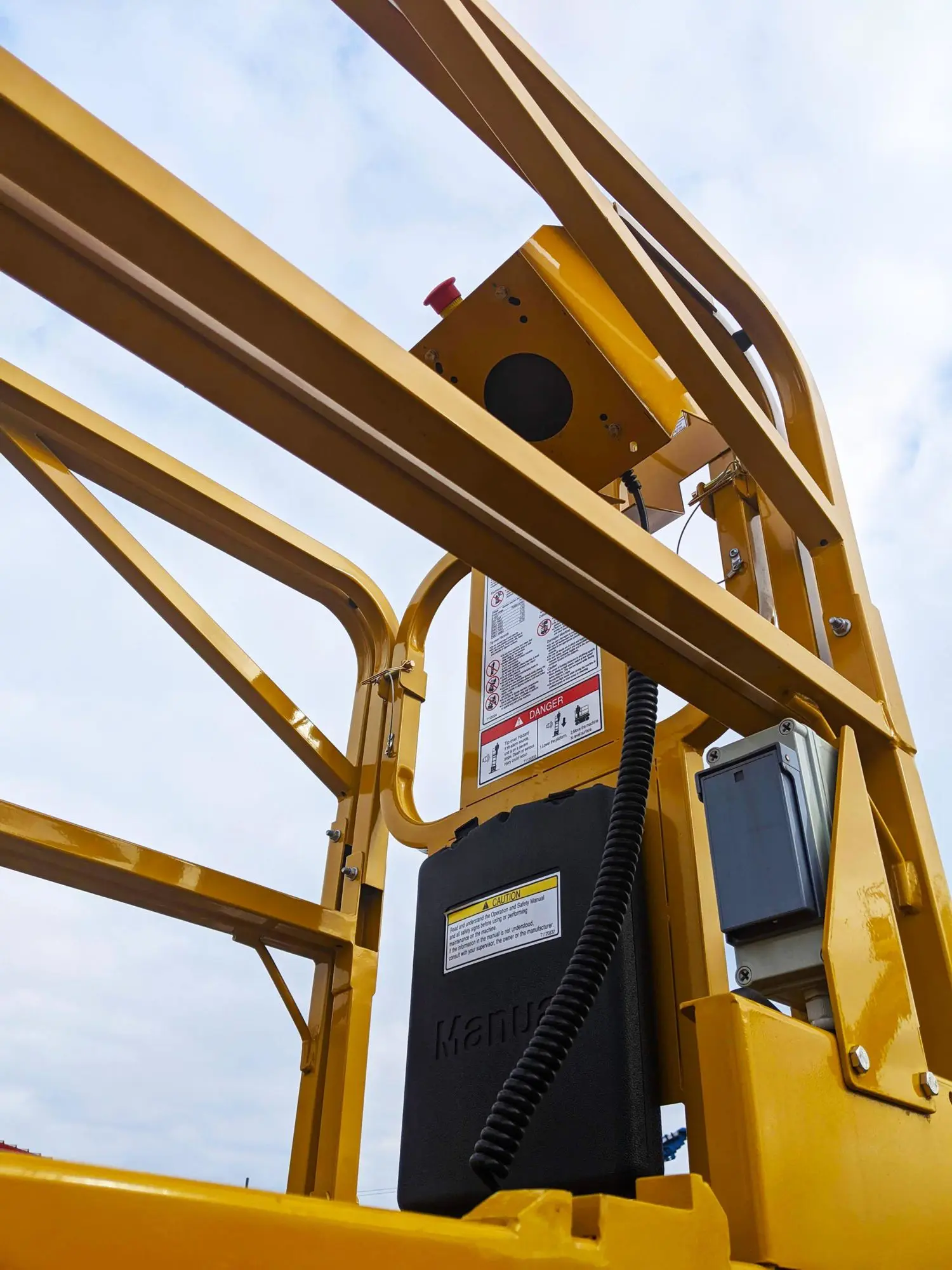 XCMG XG2632DC/AC - Image 9