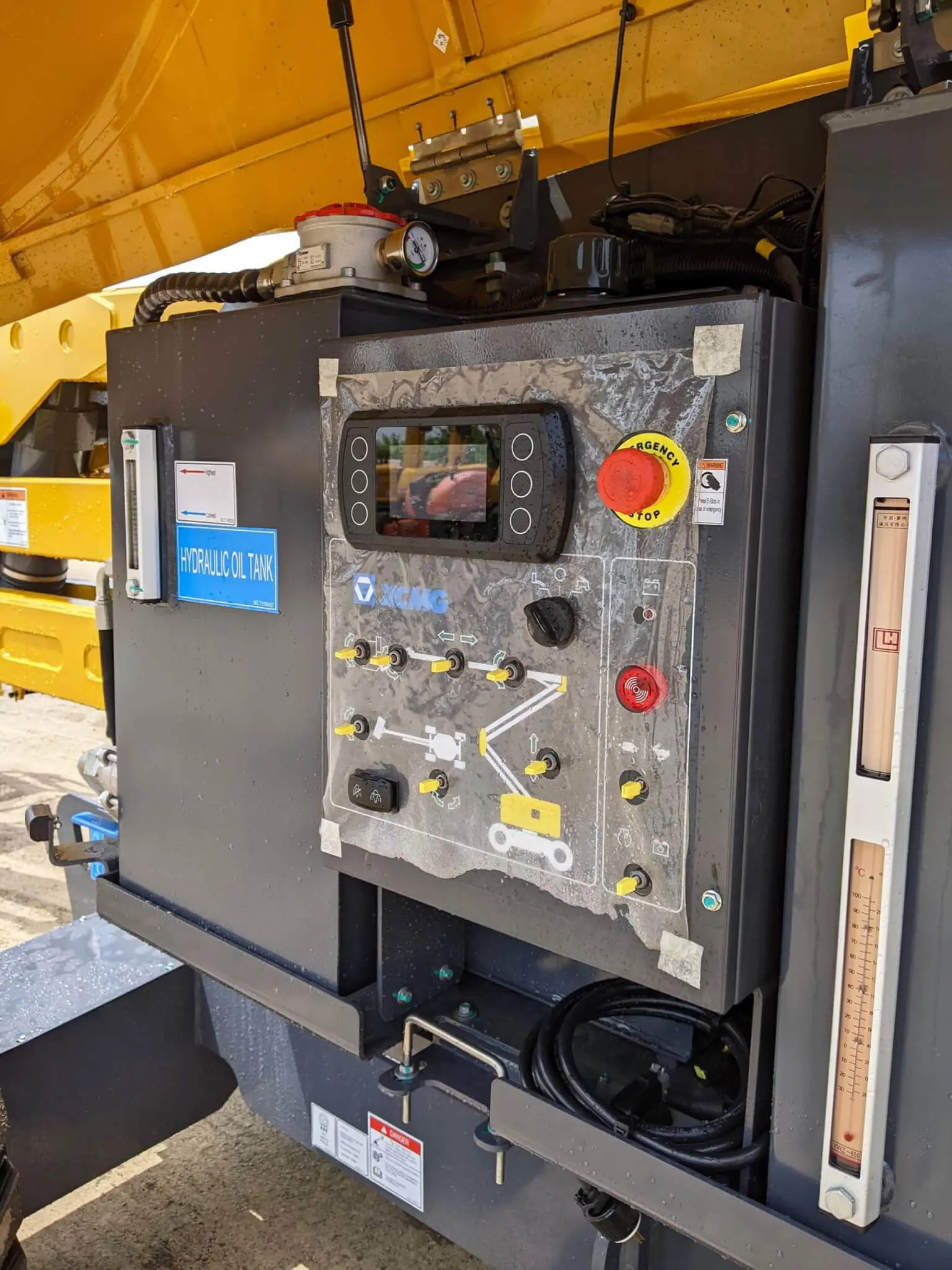 XCMG XGA46J Articulating Boom Lift - Image 10