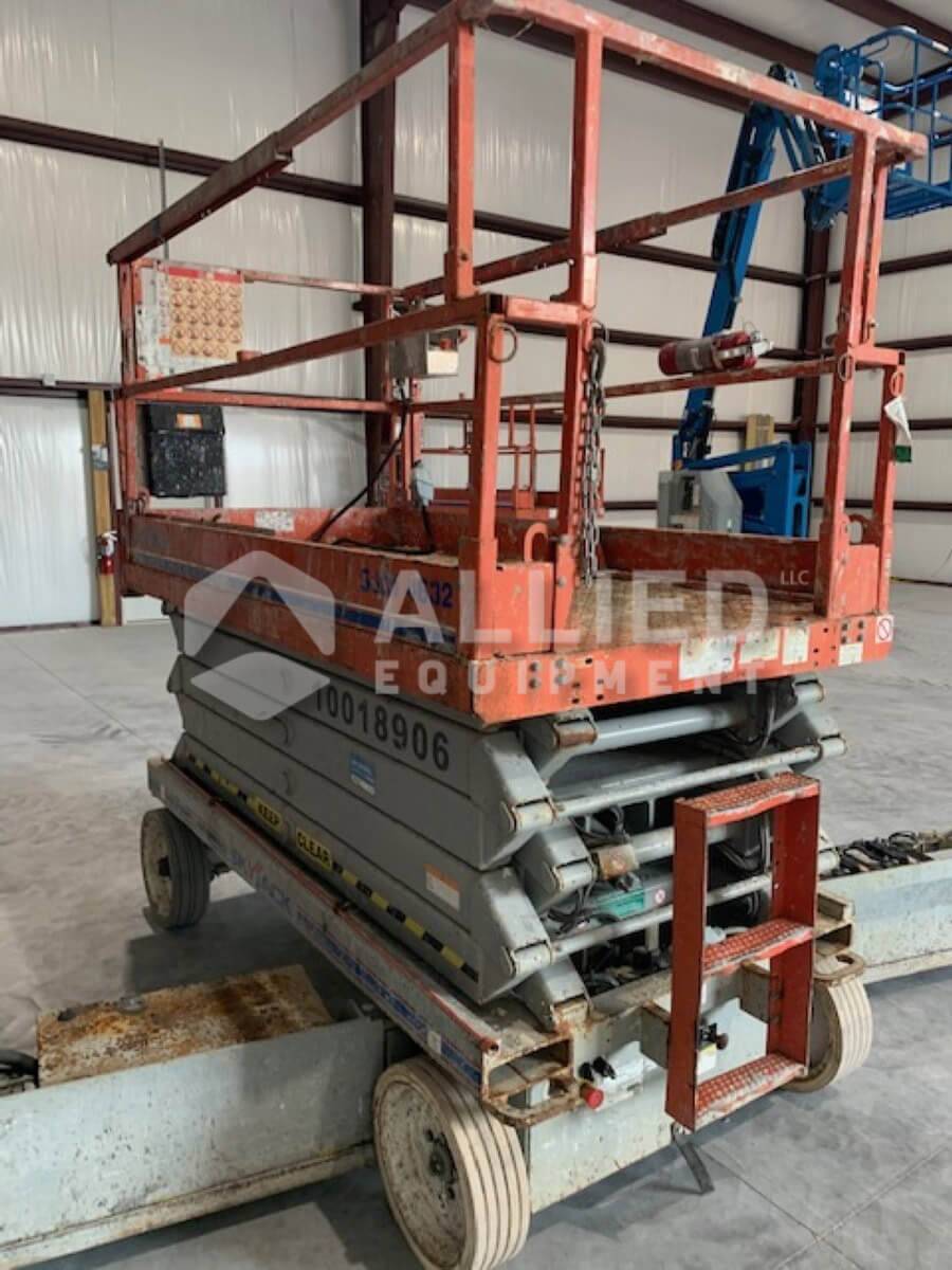 Used 2012 Skyjack SJIII4632 (Serial # 70009400) - Image 2