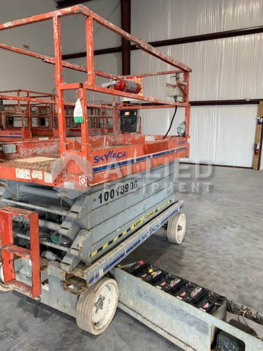 Used 2012 Skyjack SJIII4632 (Serial # 70009400) - Image 4