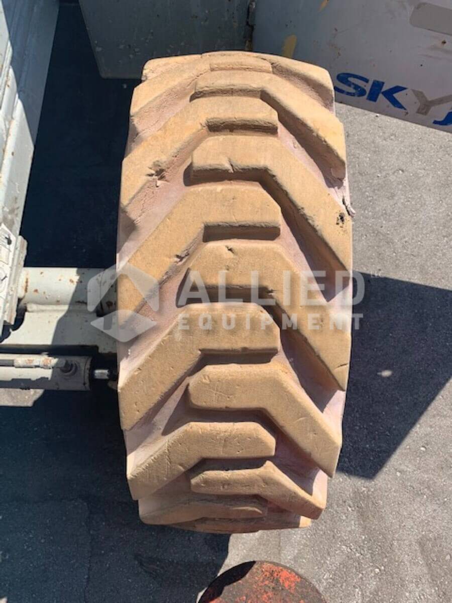 Used 2010 Skyjack SJ9250RT (Serial # 50000682) - Image 4