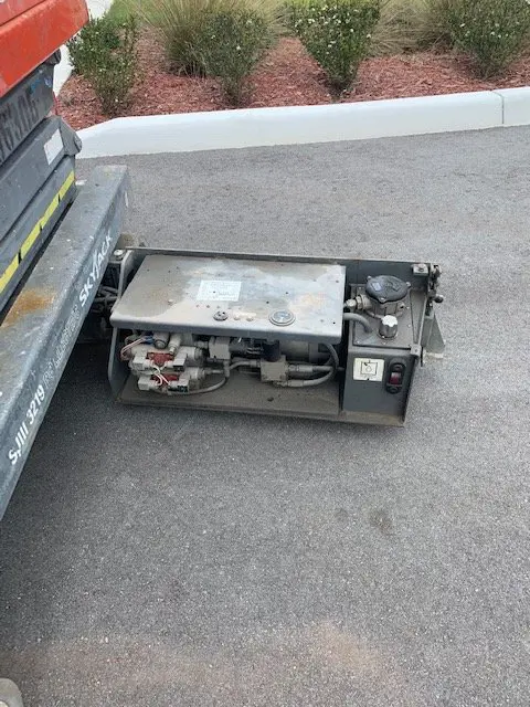 Used 2WD Skyjack SJ 3219 (Serial # 22044260) - Image 11