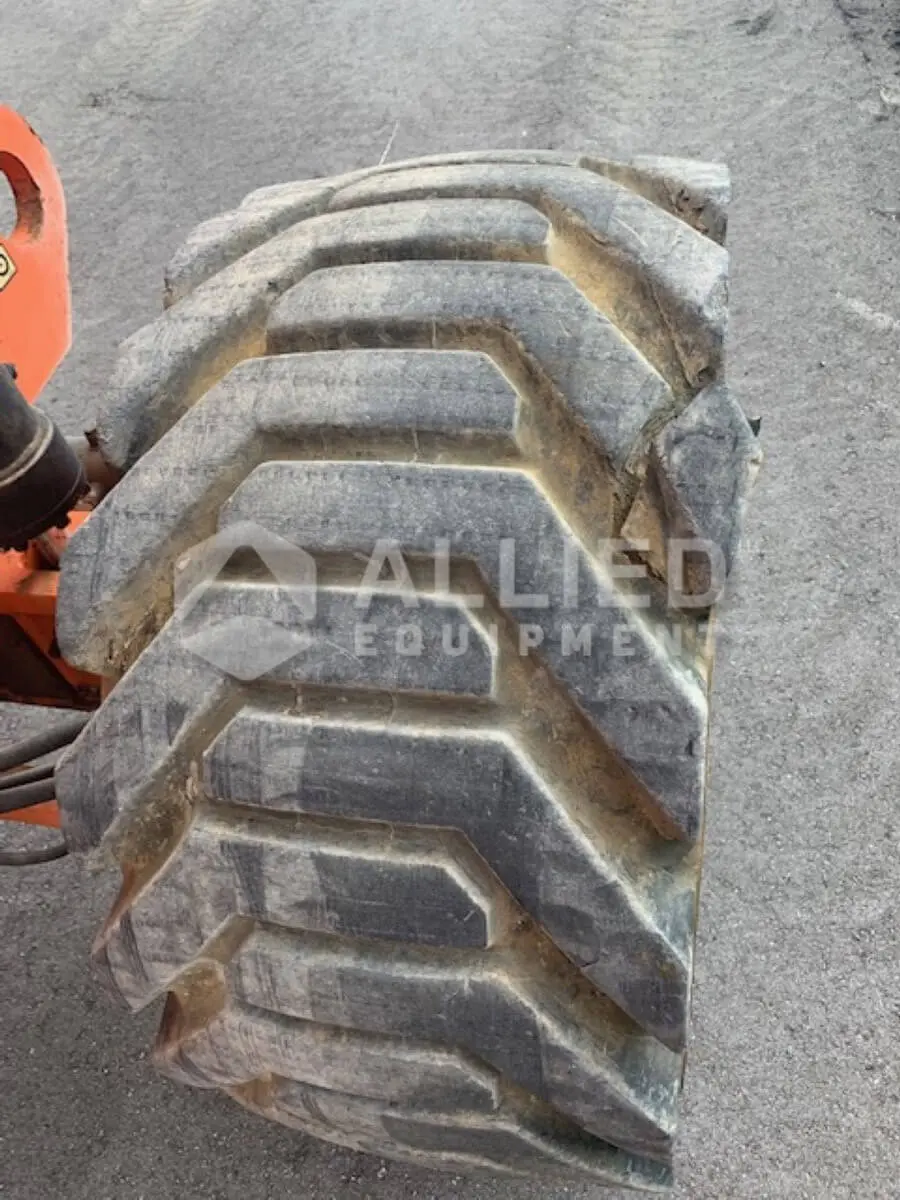 Used 2011 JLG 800AJ (Serial # 300150308) - Image 4