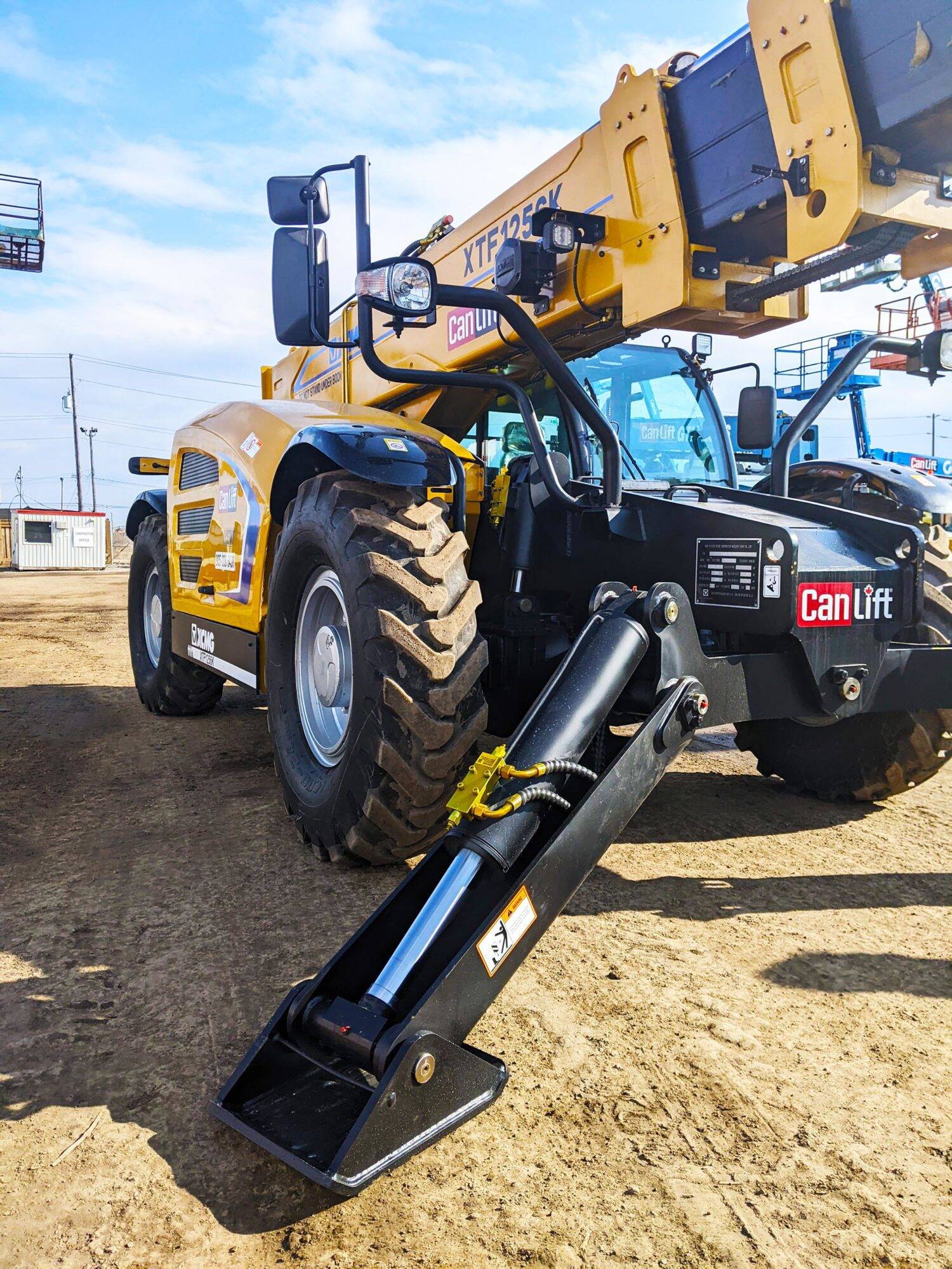 XCMG XTF1256K TELEHANDLER - Image 9
