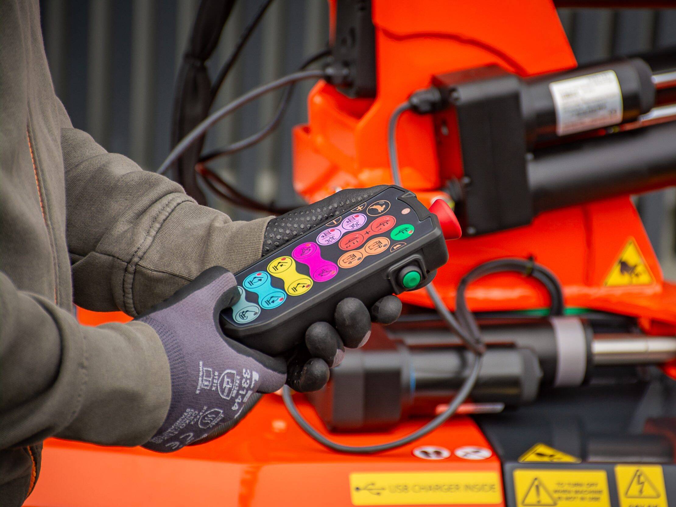 Jekko MPK06.2 Electric Glass Lifter - Image 5