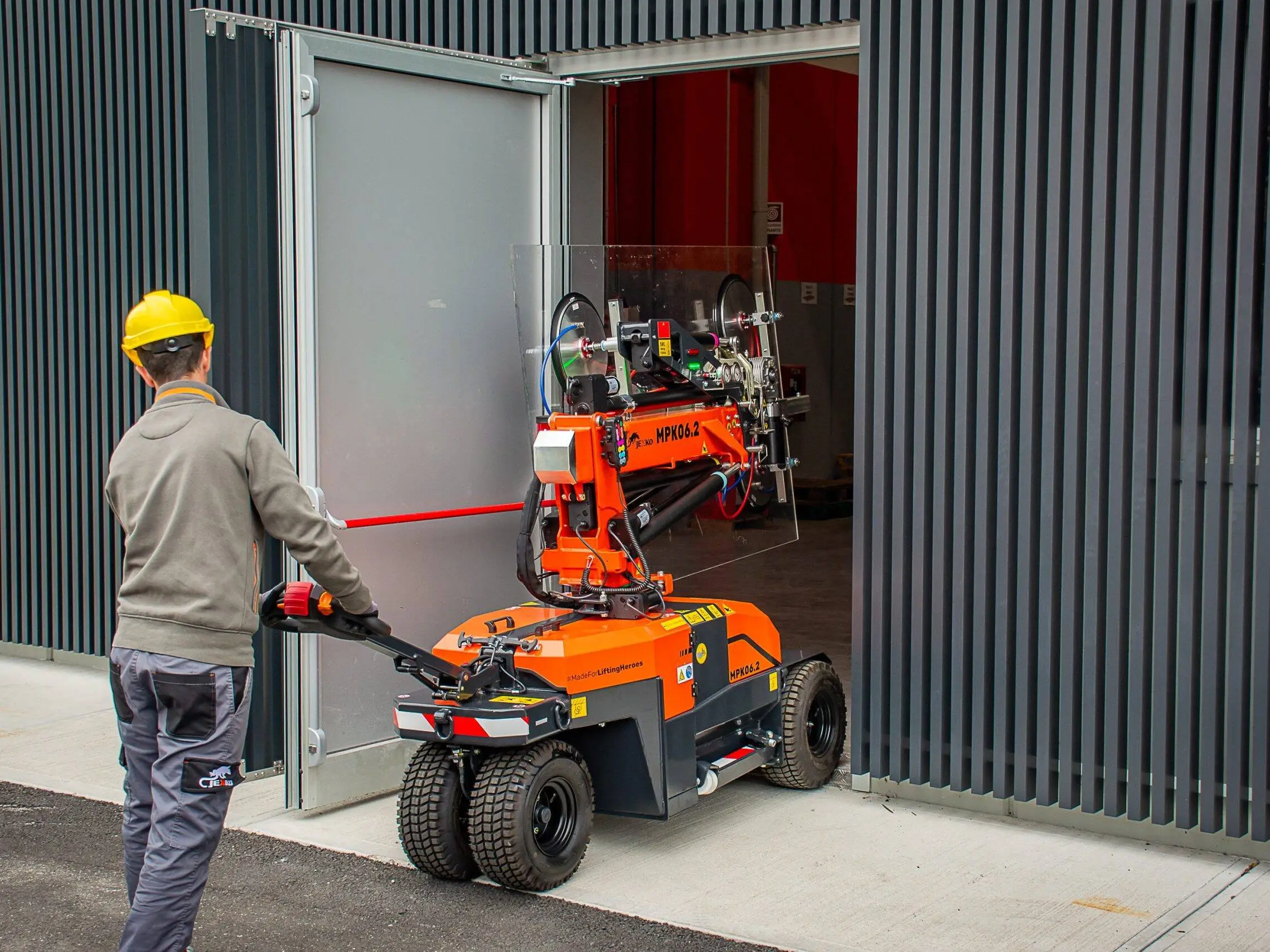 Jekko MPK06.2 Electric Glass Lifter - Image 7