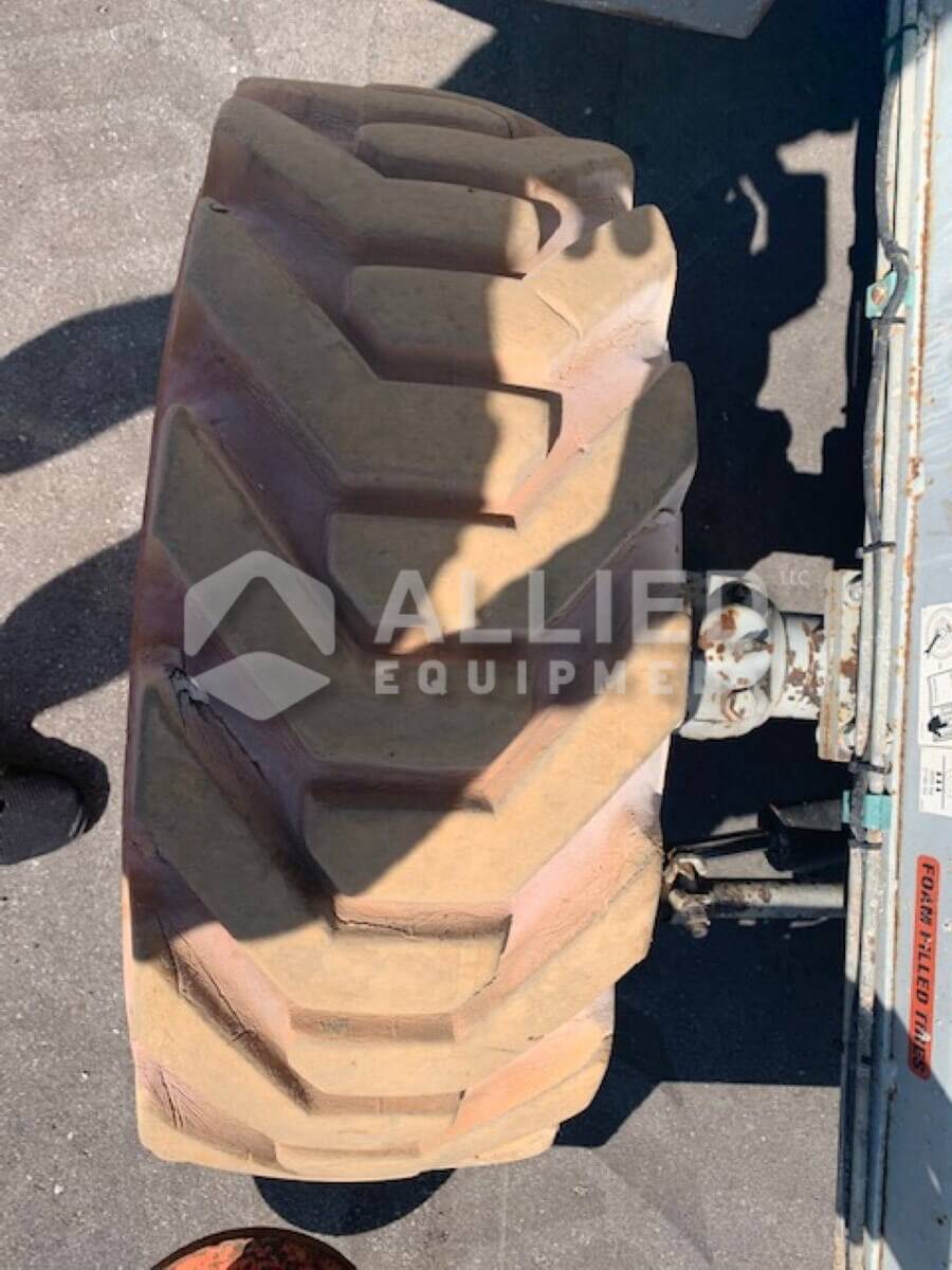 Used 2010 Skyjack SJ9250RT (Serial # 50000682) - Image 6