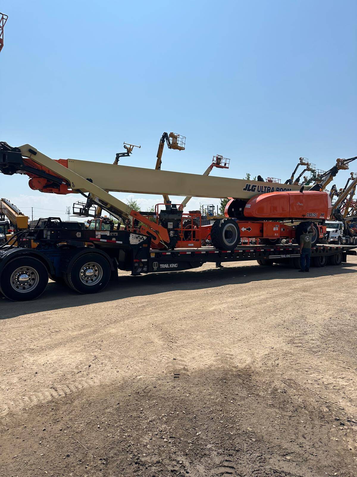 JLG 1850SJ Telescopic Boom Lift - Image 9