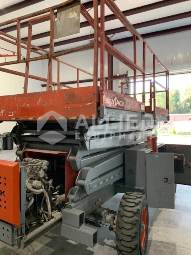Used 2006 Skyjack SJ 8841RT (Serial # 43439) - Image 10