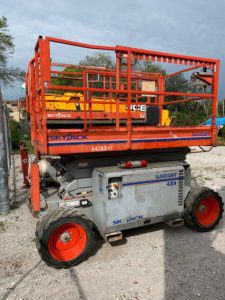 2012 Skyjack SJ6832RT