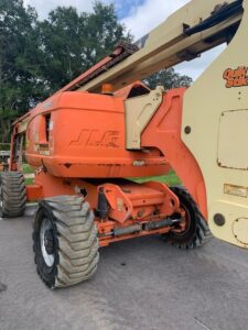 2009 JLG 800AJ