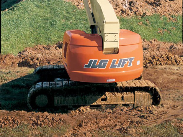 JLG 660SJC Telescopic Crawler Boom Lift - Image 3