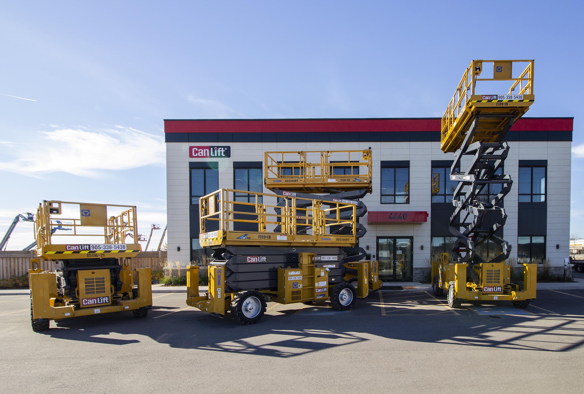 CanLift's XCMG Rough Terrain Scissor Lifts