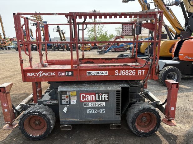 2007 Skyjack SJ6826 RT Scissor Lift - Image 2